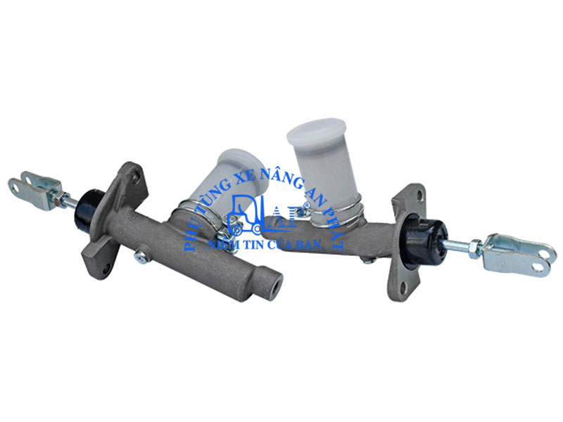 Xi lanh ly hợp chính xe nâng Nissan J01 J02