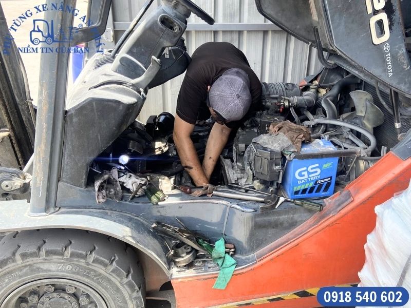 An Phát - Sửa nhanh xe nâng dầu đề không được tận nơi