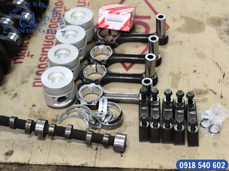 Các linh kiện chính hãng được thay thế trên xe nâng