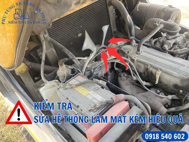 Hướng dẫn sửa nhanh hệ thống làm mát xe nâng kém hiệu quả 11 Kiểm tra két nước - quạt làm mát xe nâng định kỳ