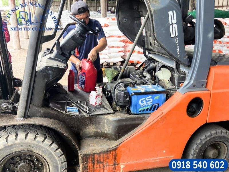 Tổng thể quy trình bảo dưỡng xe nâng