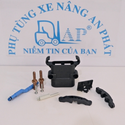 giắc cắm bình xe nâng rema 80a đực